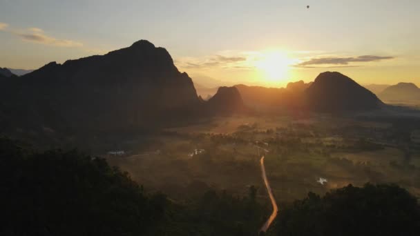 Luftaufnahme Vom Aussichtspunkt Nam Xay Vang Vieng Laos — Stockvideo