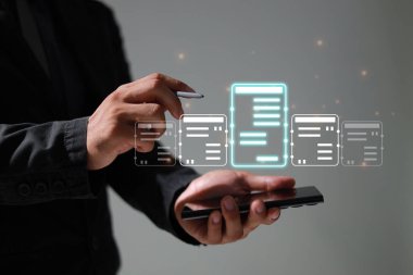 Çevrimiçi iş dünyası dijital belge yönetimi, kağıtsız ofis, iş sözleşmesi konsepti.