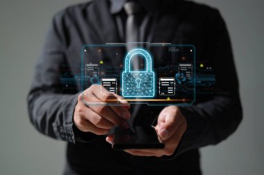 Koruma ağı güvenliği veri konseptinizi emniyete aldı. İsimsiz bir hacker tarafından dijital suç.