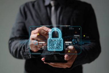 Koruma ağı güvenliği veri konseptinizi emniyete aldı. İsimsiz bir hacker tarafından dijital suç.