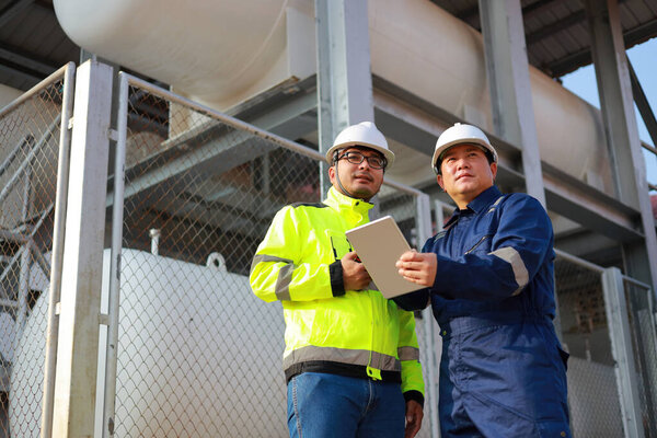 Portrait Professional Man Engineer Working Checking Work Place Keep Liquid Royalty Free Stock Photos