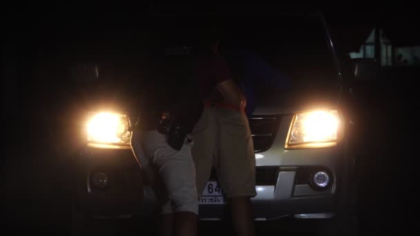 Police Officer Handcuffs Car Thief Night — Stock Video