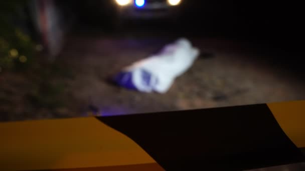 Police Forensics Officers Blocking Area Investigate Murder — Stok video