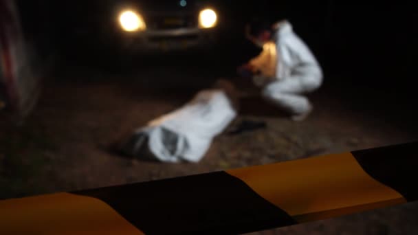 Police Forensics Officers Blocking Area Investigate Murder — Video