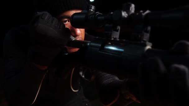 Imagens Perto Atirador Polícia Apontando Com Rifle — Vídeo de Stock