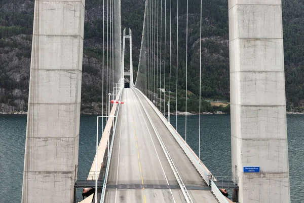 Hardanger Bridge Nejdelší Visutý Most Norsku — Stock fotografie