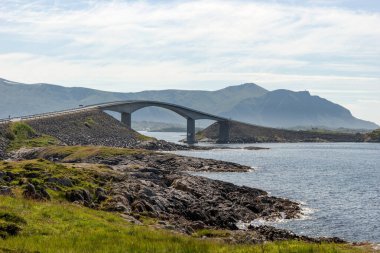 Norveç 'in ünlü yolu. Norveç Atlantik karayolu köprüsü - Storsisundbrua