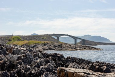 Norveç 'in ünlü yolu. Norveç Atlantik karayolu köprüsü - Storsisundbrua