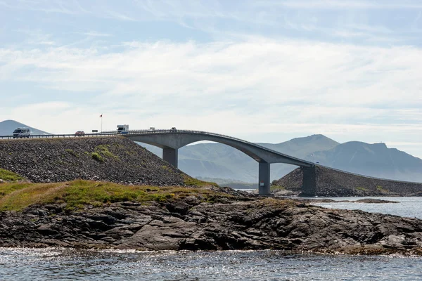 Знаменитая Дорога Норвегии Атлантический Автодорожный Мост Сторсейсундбруа — стоковое фото