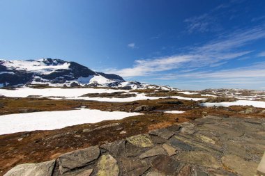 Güzel Norveç manzarası. Jotunheimen Milli Parkı 'ndaki dağlar