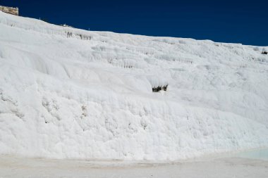 Pamukkale, doğal beyaz havuz dokusu. Türkiye