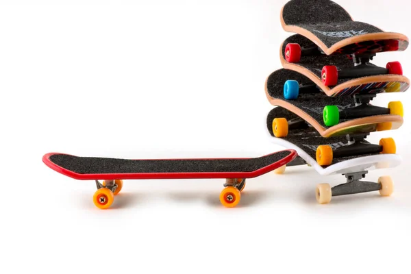 Entretenimento Escritório Fingerboard Skate Backgro Branco — Fotografia de Stock
