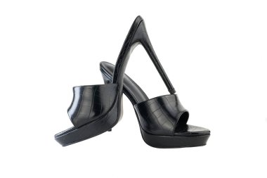 Arka planda güzel yüksek topuklu ayakkabılar