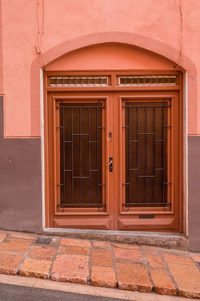 Ένα Αρχαίο Σπίτι Πόρτες Στην Παλιά Πόλη Ισπανία — Φωτογραφία Αρχείου