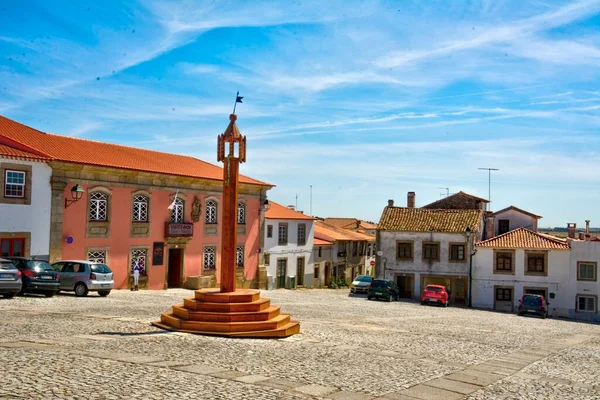 Uitzicht Plaza Mayor Almeida Portugal Met Zijn Pelourinho Het Centrum — Stockfoto