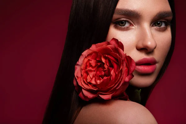 Belle Jeune Femme Romantique Avec Rose Inspiration Printemps Été Parfum — Photo