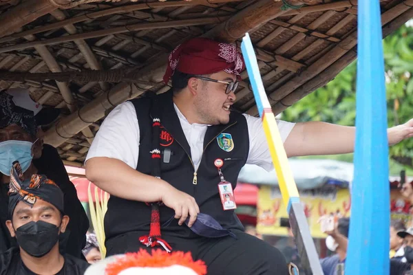 Kediri Hanindhito Himawan Pramanas Mas Dhito Regent Vid Öppnandet Parade — Stockfoto