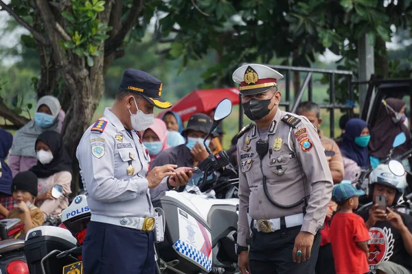 Indonesian Municipal Police Public Order Enforcers Police Regulate Traffic Transportation — Stock Photo, Image