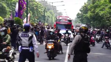 Persik Kediri 'nin destekçileri. Persik Endonezya 'nın en üst düzey futbol ligi.