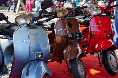Panjalu scooter festivalinde çeşitli scooter 'lar