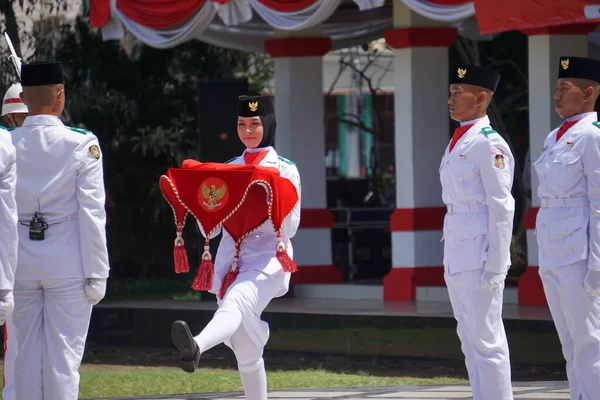 Levantamiento Bandera Indonesia Paskibraka Ceremonia Del Día Independencia — Foto de Stock