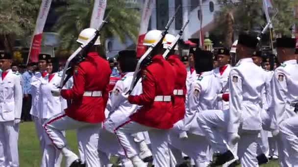 Levantamiento Bandera Indonesia Paskibraka Ceremonia Del Día Independencia — Vídeos de Stock