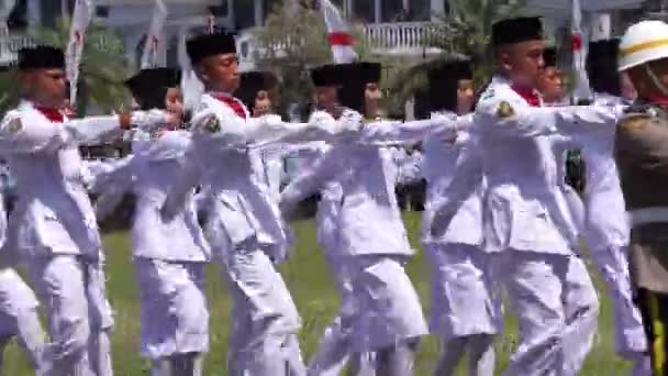 Penyerang Bendera Indonesia Paskibraka Dalam Upacara Hari Kemerdekaan — Stok Video