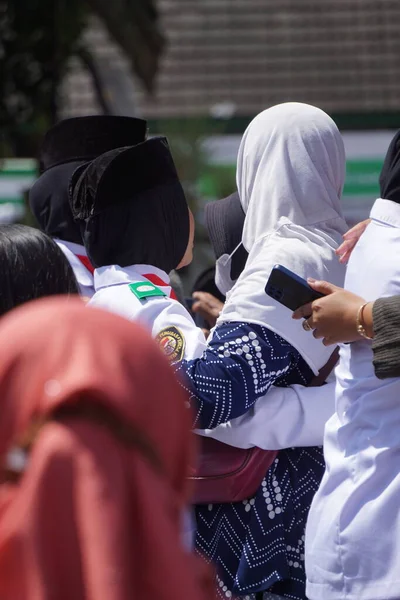 Izamiento Bandera Indonesia Paskibraka Reúne Con Familia — Foto de Stock