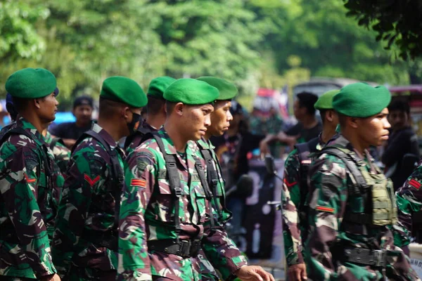 Indonesisch Leger Dienst — Stockfoto