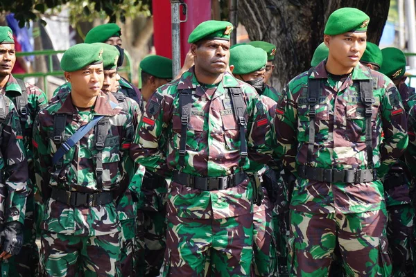 Ινδονήσιος Στρατός Υπηρεσία — Φωτογραφία Αρχείου