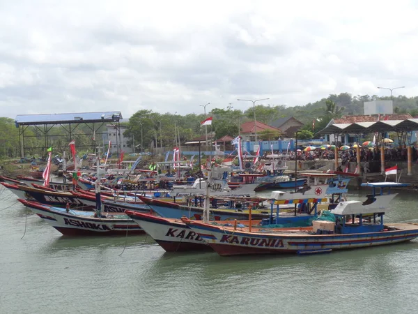 Petik Laut Ceremoni Tambakrejo Strand Petik Laut Javanese Fiskare Tacksägelse — Stockfoto