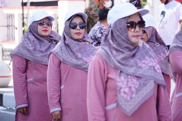 Indonéz Részvétel Menetelésben Baris Berbaris Indonéz Függetlenség Napja Alkalmából — Stock Fotó