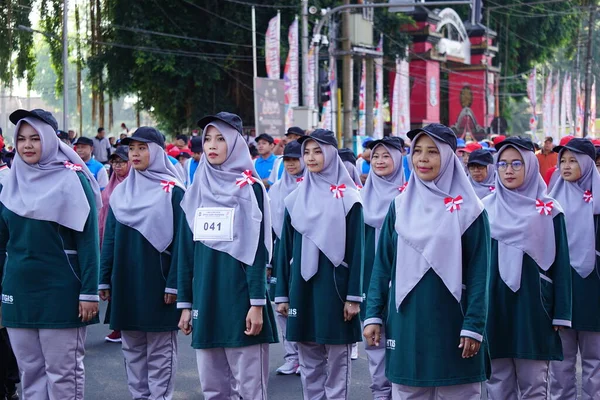 Ινδονησιακή Συμμετοχή Πορεία Baris Berbaris Για Τον Εορτασμό Της Ινδονησίας — Φωτογραφία Αρχείου