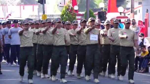 Participation Indonésienne Une Marche Baris Berbaris Pour Célébrer Fête Indépendance — Video