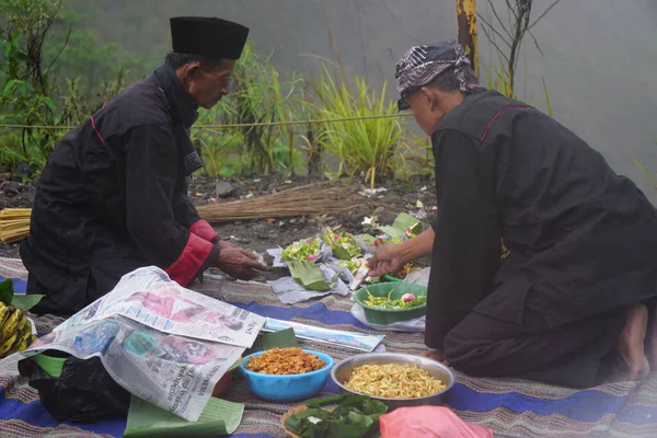 Larung Sesaji Acción Gracias Java Gunung Kelud Larungan Ritual Tradicional —  Fotos de Stock