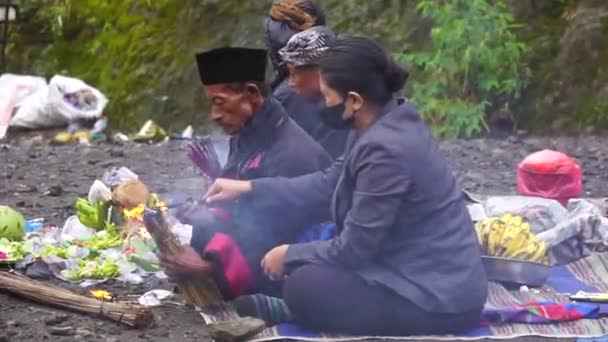 Larung Sesaji Dziękczynienie Jawajskie Gunung Kelud Larungan Jest Jednym Tradycyjnego — Wideo stockowe