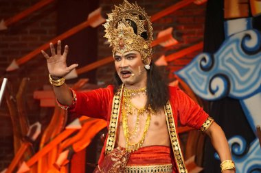 Krishna harimurti (Krishna, liderin ustası) isimli Kresnayana tiyatrosu).