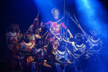 Krishna harimurti (Krishna, liderin ustası) isimli Kresnayana tiyatrosu).