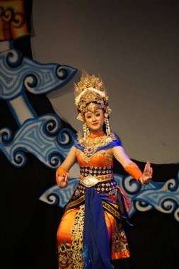 Krishna harimurti (Krishna, liderin ustası) isimli Kresnayana tiyatrosu).