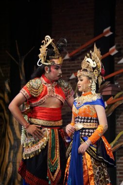 Krishna harimurti (Krishna, liderin ustası) isimli Kresnayana tiyatrosu).