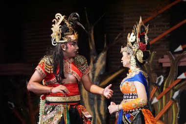 Krishna harimurti (Krishna, liderin ustası) isimli Kresnayana tiyatrosu).