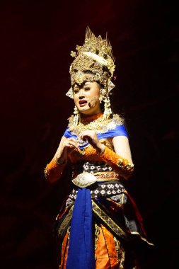 Krishna harimurti (Krishna, liderin ustası) isimli Kresnayana tiyatrosu).