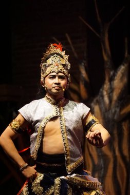 Krishna harimurti (Krishna, liderin ustası) isimli Kresnayana tiyatrosu).