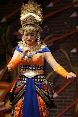 Krishna harimurti (Krishna, liderin ustası) isimli Kresnayana tiyatrosu).