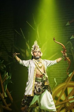 Krishna harimurti (Krishna, liderin ustası) isimli Kresnayana tiyatrosu)