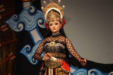 Krishna harimurti (Krishna, liderin ustası) isimli Kresnayana tiyatrosu)