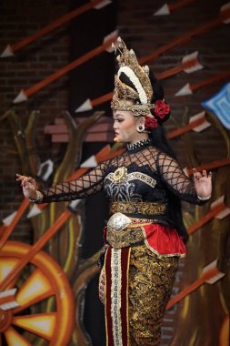 Krishna harimurti (Krishna, liderin ustası) isimli Kresnayana tiyatrosu)