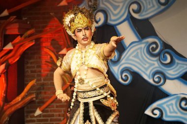 Krishna harimurti (Krishna, liderin ustası) isimli Kresnayana tiyatrosu)