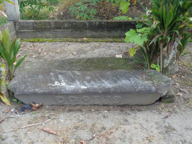 Gilang Stone Site (Situs watu gilang). This site is a relic of Sri Bameswara, the King of Kadiri who ruled around 1112-1135 before King Joyoboyo.