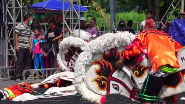 Indonesian Performing Jaranan Dance Kuda Lumping Kuda Kepang Dance Celebrate — Vídeo de stock